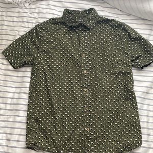 Super Massive - button up